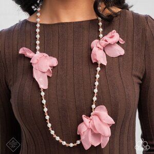 Necklace "Darling Dimension - Pink"